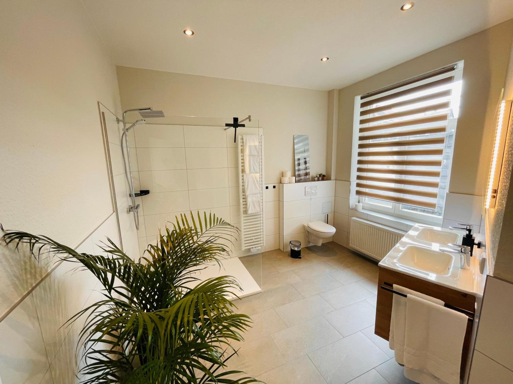 Cozy, Neue 3 Zimmer Ferienwohnung Goslar Altstadt Bagian luar foto